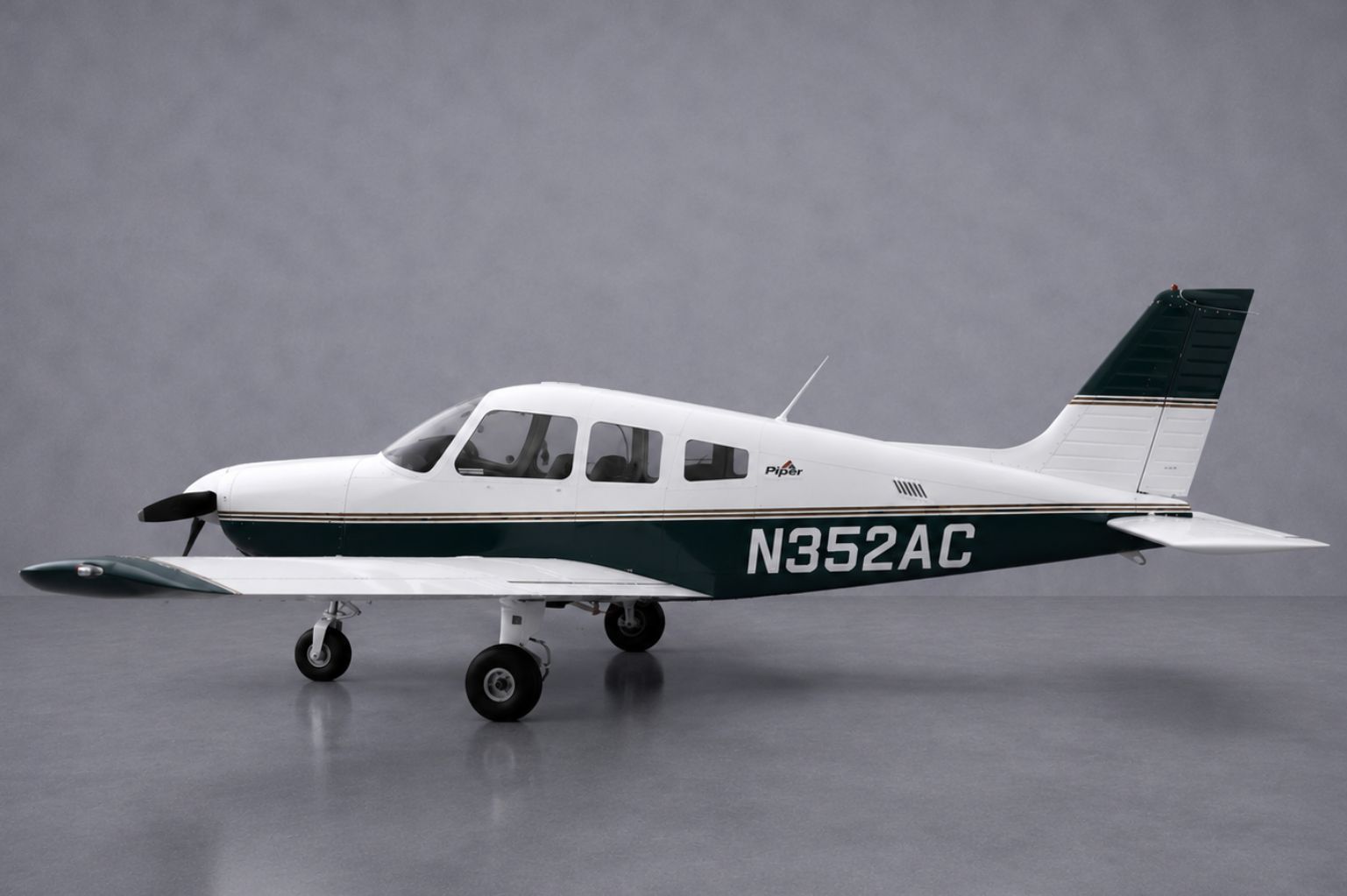 Piper Warrior III N352AC